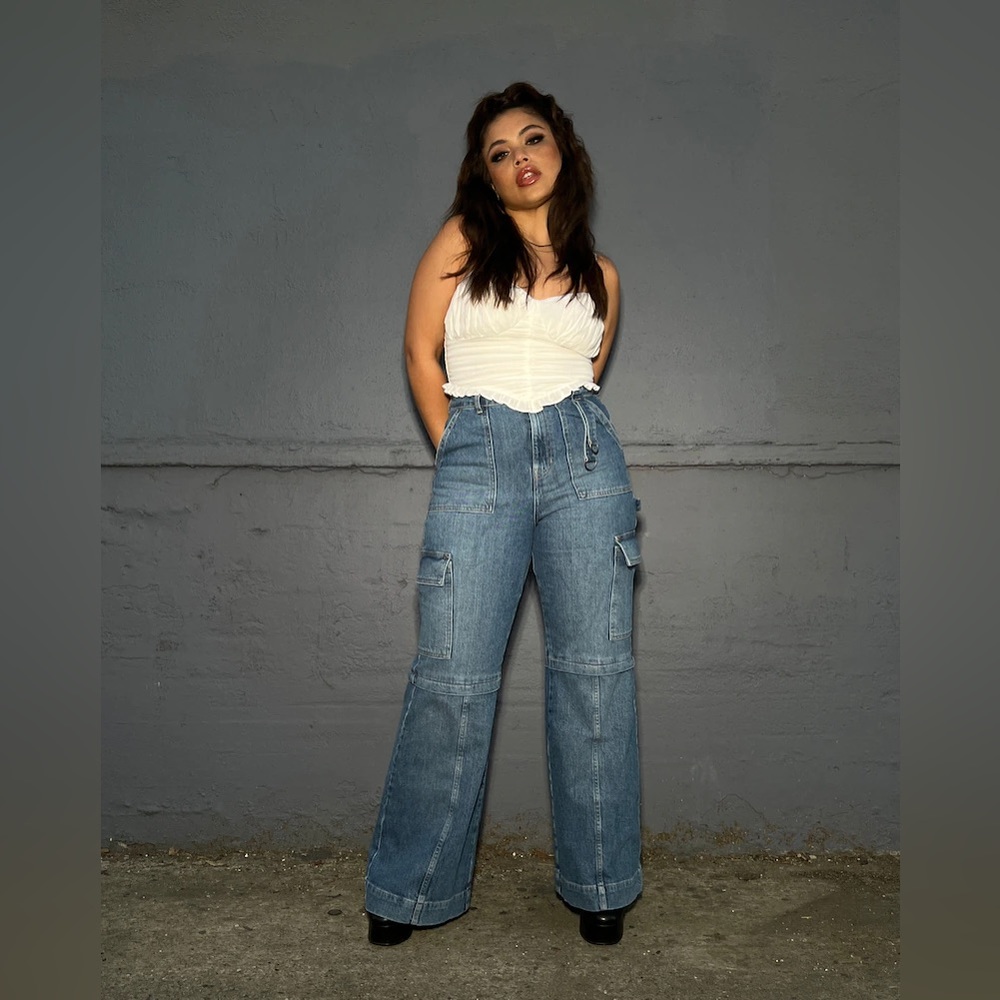 HOLLISTER ULTRA HIGH RISE JEAN CORGOS💙